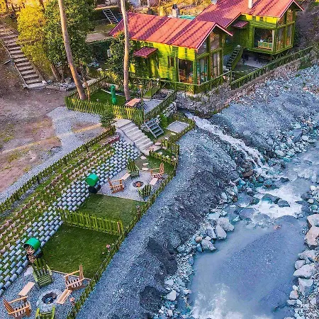 Doga Su Minimal Evler Chalet