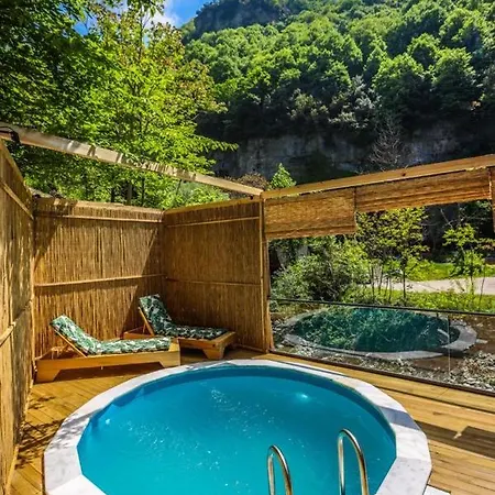 Chalet Doga Su Minimal Evler