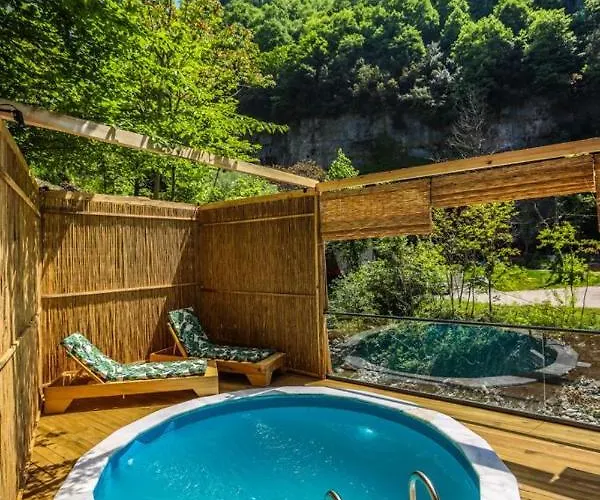 Chalet Doga Su Minimal Evler