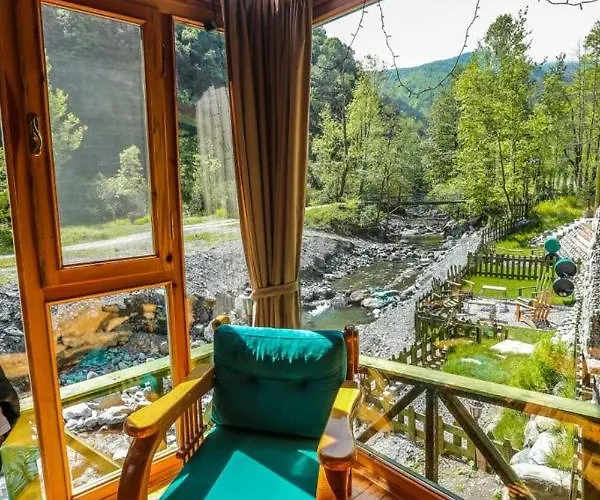 Doga Su Minimal Evler Chalet